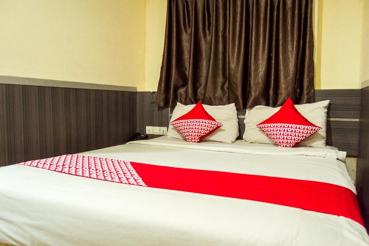 Collection O 625 Hotel Golden Gate Batam Extérieur photo